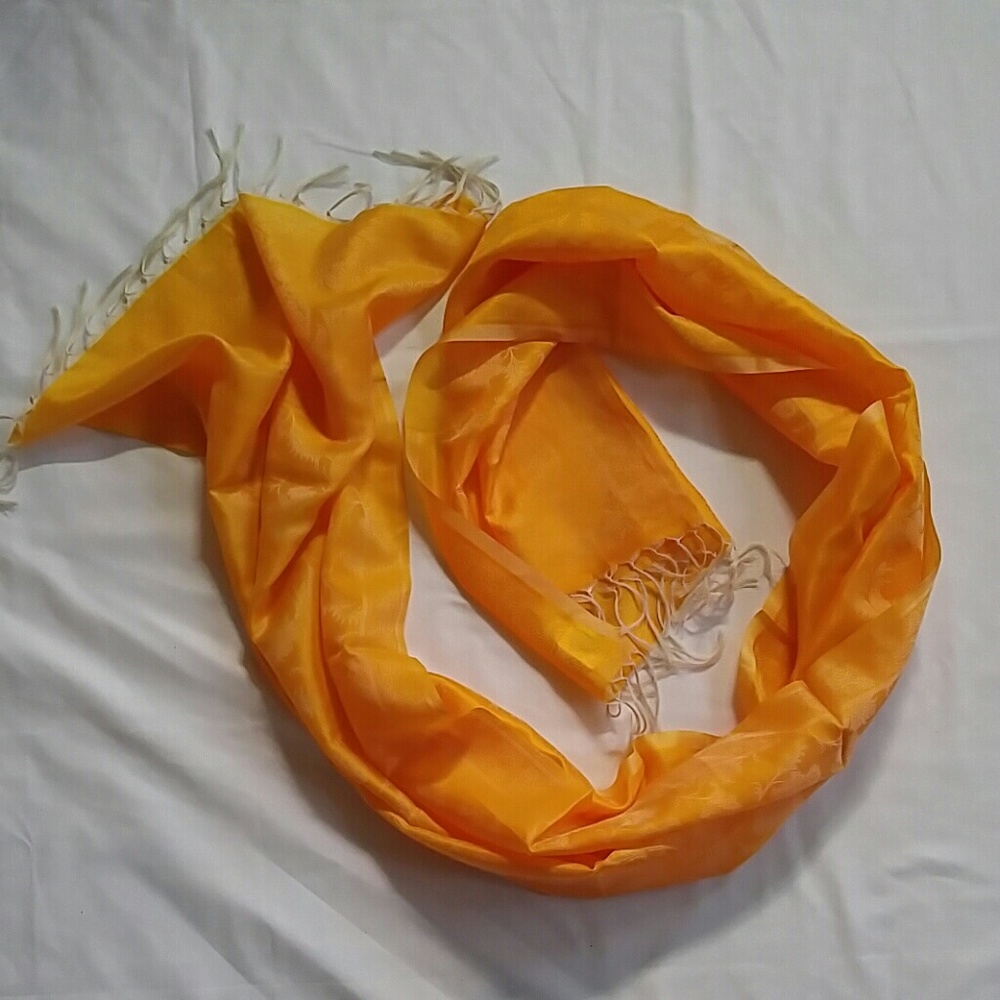 Scarf - Picture 2 of 5